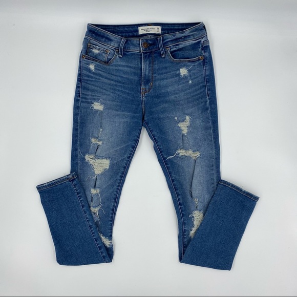 Abercrombie & Fitch Ripped Skinny Jeans - Picture 4 of 4